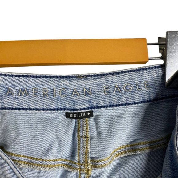 American Eagle Men's Light Wash Slim Denim Jeans - Picture 4 of 9